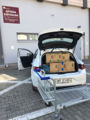 Clarena – branża kosmetyczna wspiera szpitale w walce z koronawirusem!