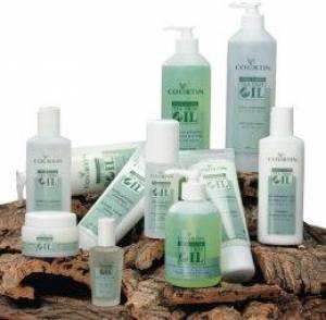 Olejek z drzewa herbacianego – panaceum na trądzik