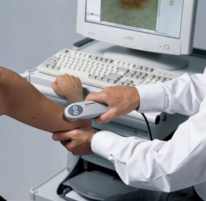 Mikronakłuwanie skóry – rozmowa z dermatolog dr n. med. Justyną Sicińską