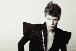 Męskie włosy - jak o nie dbać?