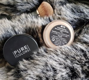 Test redakcyjny podkładu mineralnego PURE COLORS od IKOR