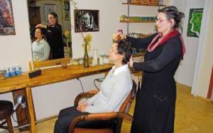 Przemiana z fryzjerki na terapeutę skóry i włosów