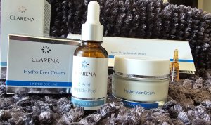 Test kosmetyków Clarena z linii Hydro Ecc Line (krem,serum) i Dermatology Line (peeling peptydowy).